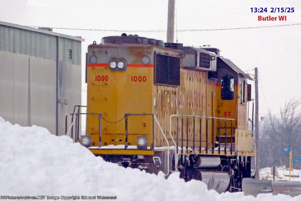 A local GP60 in the fresh snowfall